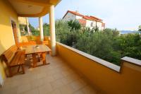 Standard Two-Bedroom Apartment with Terrace and Sea View (5 Adults)