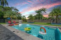The Palms - Pool Table, Foosball Table, Heated Pool, Garden Relaxation Area - Chambres d’hôtes Miami
