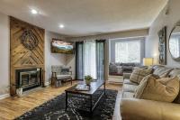 Cozy Resort-Style Gatlinburg Condo Indoor Pool! - B&B