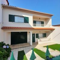 Paradise House - Apartment in Villa with private pool and private garden - Chambres d’hôtes Abrantes