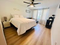 B&B Tampa - JK Royal Studio - Great Location - Bed and Breakfast Tampa