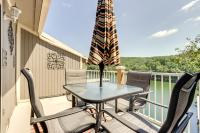 B&B Osage Beach - Cozy Lakefront Osage Beach Condo with Balcony! - Bed and Breakfast Osage Beach