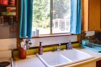 Quaint Ashford Studio Stay 5 Mi to Mt Rainier!