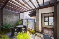 Chang'an Residence · City Wall Panoramic Garden Suite