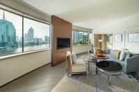 Panoramic Executive Suite