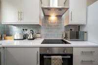 Modern studio apartment - Close to the NEC, Airport, and Solihull Town - Parking - B&B Solihull