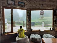 Simba Jungle Lodge, Binsar Wildlife Sanctuary - Ferienwohnung Binsar