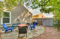 Charming Pensacola Home Rental: 2 Mi to Beach! - B&B Pensacola