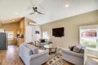 20 Mi to Glacier Natl Park Pet-Friendly Cabin - B&B Columbia Falls