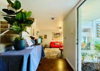 Artists Condo GAME ROOM Patio near UC Med Center - B&B