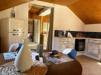 B&B Montgilbert - Le poulailler - Bed and Breakfast Montgilbert