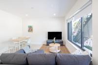 Bay Harbor Unit 3 Lovely 2 Bed 1 Bath Apartment - B&B