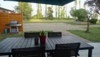 Maison pour 4/ 6 personnes les hirondelles - B&B