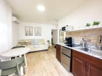 Stylish 1K bed Suit with Shared Pool 512 - Ferienwohnung Clearwater