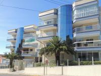 1077 Excelente opção com duas suítes no centro de Bombinhas - B&B Bombinhas