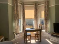 Spacious and bright 1 - bedroom rental unit - B&B Ilkley