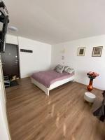 Nice place to stay close to city - B&B
