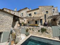 B&B Lussan - Oppida - Piscine Privée - Bed and Breakfast Lussan