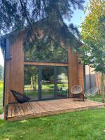 Trzy Stodoły - Kraina Łąk domki całoroczne na Roztoczu - B&B Narol