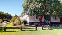 2 Bdrm Lakeside Villa Scenic View With Amenities - B&B