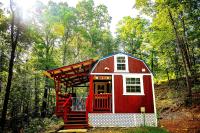 B&B Murfreesboro - The Americana - Parker Creek Bend Cabins - Bed and Breakfast Murfreesboro