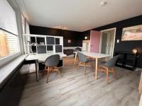 Zentral und ruhig gelegen mit Einbauküche & Balkon - Chambres d’hôtes Wolfsbourg