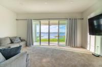 Avon Lakefront - B&B