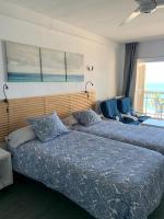Studio Apartment with Sea View