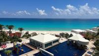 Solymar Cancún beachfront condos - B&B Cancún