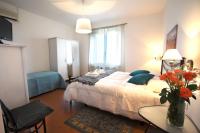 Dreibettzimmer mit eigenem Bad