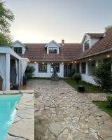 44 George House - Pool, Jacuzzi, Sauna, View - B&B