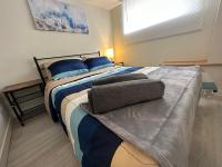 B&B Pickering - Comfy 2 Bedroom Near The Beach! - Bed and Breakfast Pickering