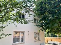Viviane Paulos Apartment - Stylish apartment at Wienerberg - B&B Vienna