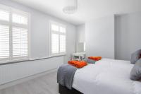 Modern 3 Bed Home in Croydon Sleeps 6 - B&B Croydon