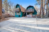 Mountain & Ski Slope View Cabin 3bd/3bth Sleeps 10 - B&B