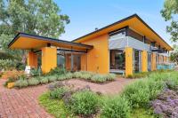 Mid Century 4 Bedroom Getaway in Barossa Vineyard - B&B Nuriootpa