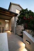The Plaza Ground Floor Apartments - B&B