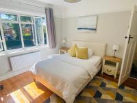 B&B Horley - Ladram on Haroldslea - Bed and Breakfast Horley