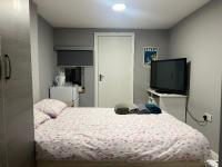 Sterne Street - B&B London