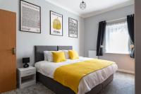 B&B Crawley - Stunning 2BR, 2BA, Apartment - Super King Size Beds - Free Parking - 6 mins to LGW Airport - Bed and Breakfast Crawley