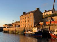 B&B Burghead - Harbour Side, Luxury, Twin Level Loft - Bed and Breakfast Burghead