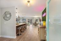 Sarasota Updated pool home, Near Siesta Key - B&B Sarasota