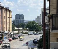 Vivid Condo by NDK and Vitosha Blvd with Free Secured Parking and AC - Chambres d'hôtes Sofia