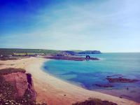 Seaview Bungalow, Thurlestone, Seaview, Beaches Nearby, Onsite Parking, 2 Bedrooms - Chambres d’hôtes Thurlestone