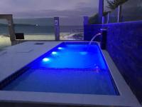 triplex beira mar de bombinhas - Bed and Breakfast Bombinhas