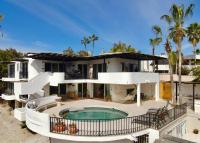 Private Beach Great Location Condo - B&B