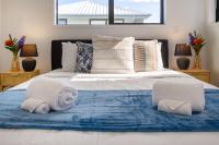 B&B Christchurch - Coastal Sands Escape 1 bed 1 bath w/sofa bed - Bed and Breakfast Christchurch