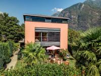 Splendido attico per chi ama escursioni nella natura - B&B Grono