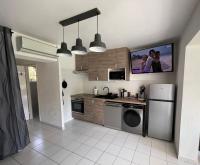 Appartement 211 Les Salicornes - Bed and Breakfast Arles