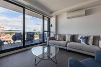 B&B Melbourne - Light-filled Stylish Living in Diverse Hawthorn - Bed and Breakfast Melbourne